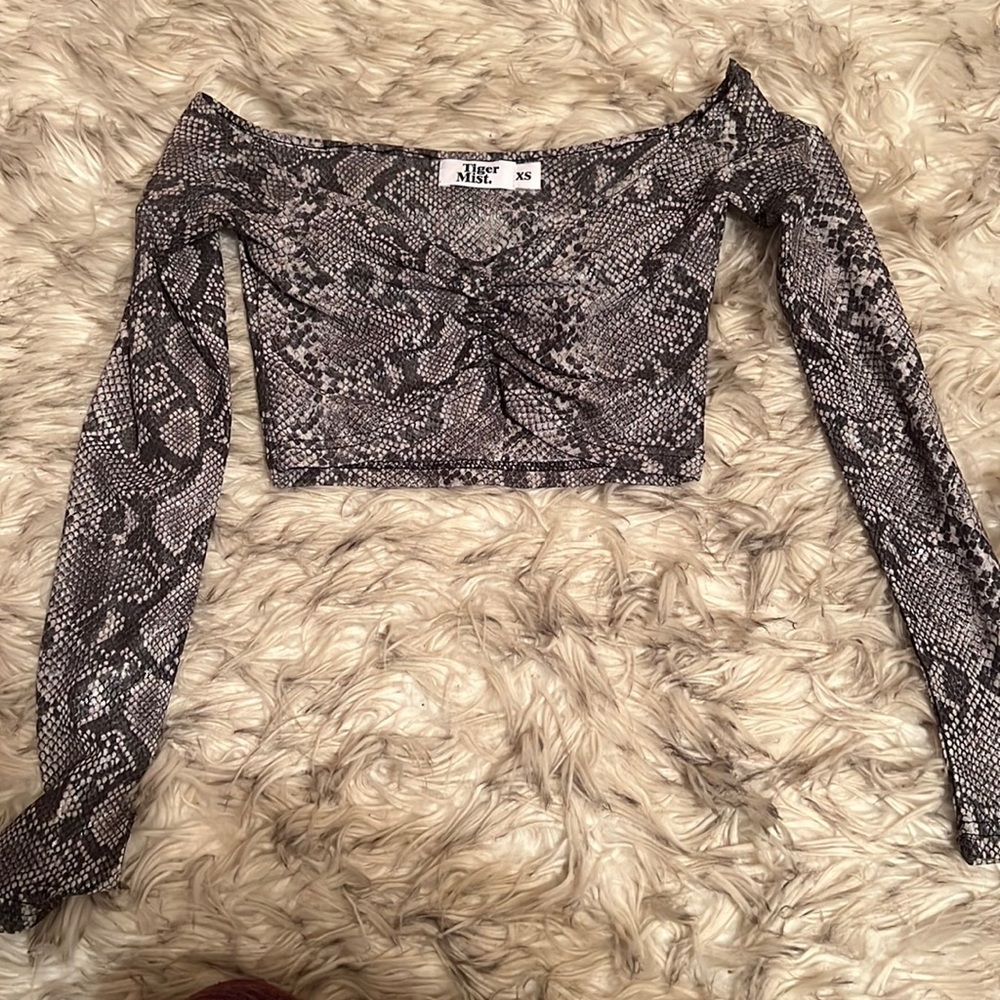 TIGER MIST. Snakeskin crop top